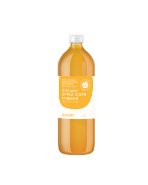 A supplement container of Organic Apple Cider Vinegar by Skybright
